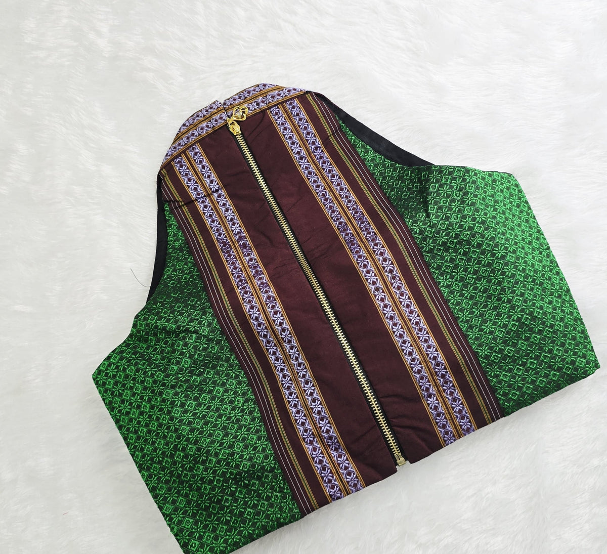 Halterneck Green