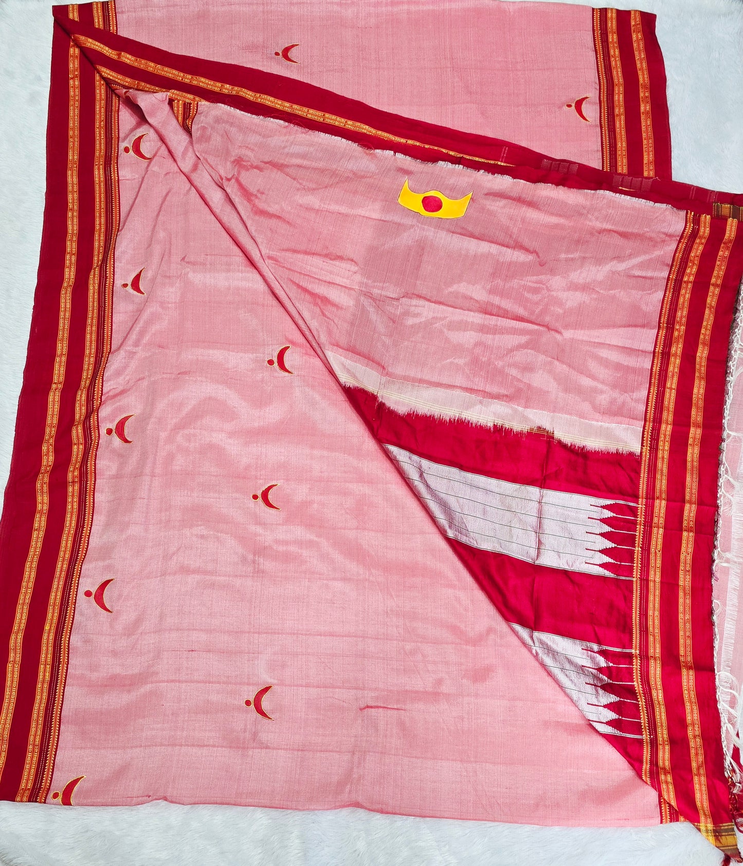 Exclusive hand-painted Handloom Irkal Saree