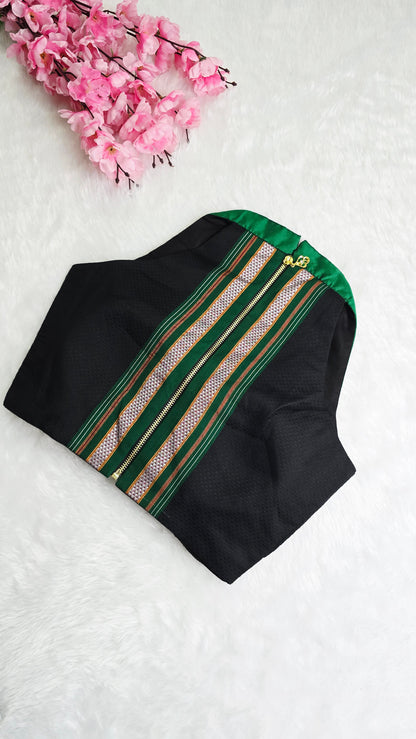 Halterneck Black Plain Green Front Border
